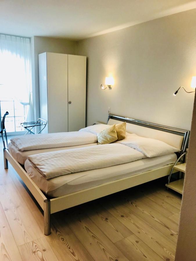 Hotel Murtenhof & Krone エクステリア 写真