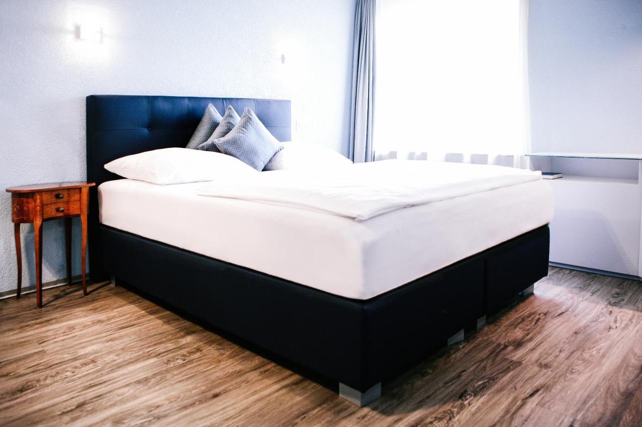 Hotel Murtenhof & Krone エクステリア 写真