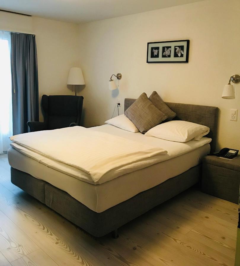 Hotel Murtenhof & Krone エクステリア 写真