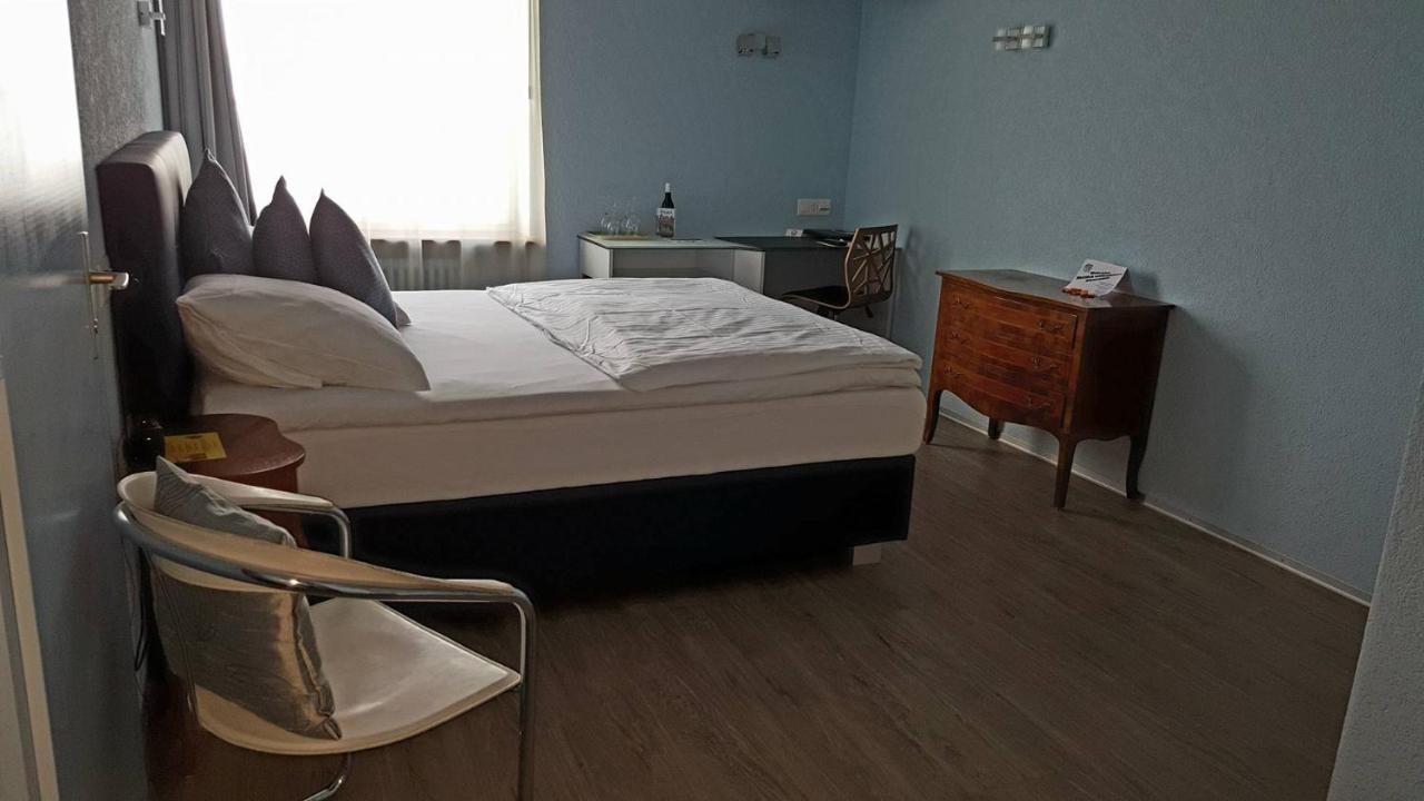 Hotel Murtenhof & Krone エクステリア 写真