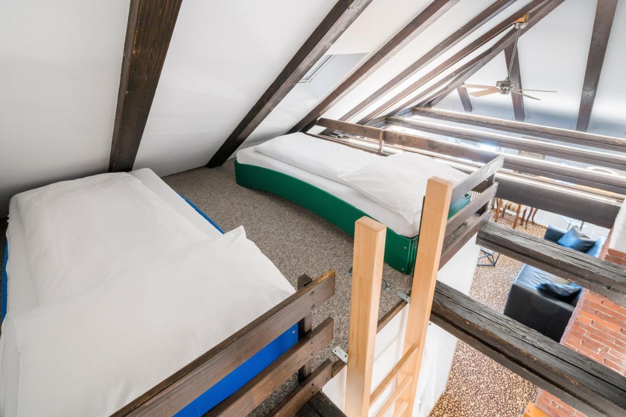 Hotel Murtenhof & Krone エクステリア 写真
