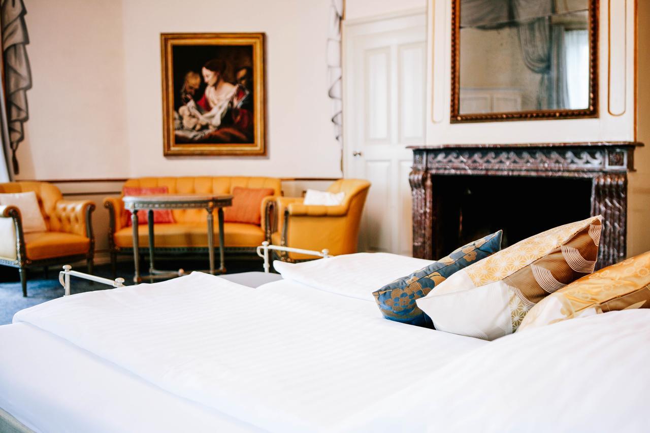 Hotel Murtenhof & Krone エクステリア 写真